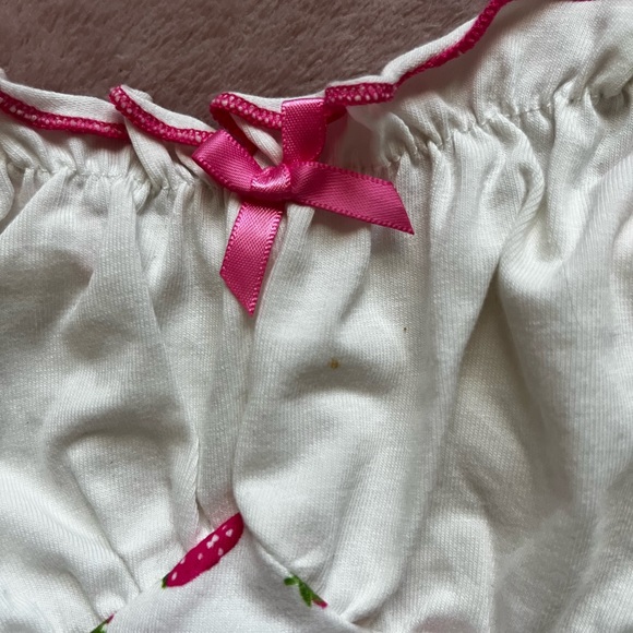 Strawberry Ruffled Top🍓! - Picture 3 of 3